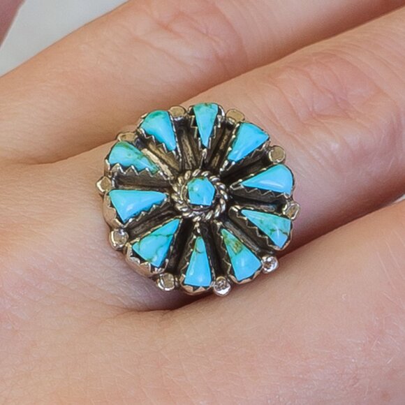 Vintage Zuni-Style Turquoise Sunburst Ring in Sterling – Size 10 - Picture 1 of 5